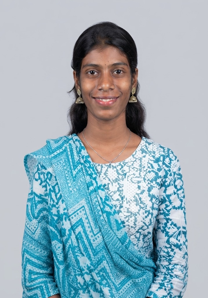 Pooja naole - Part time Cleaner and Baby Sitter in Jari Mari Nagar in Thane